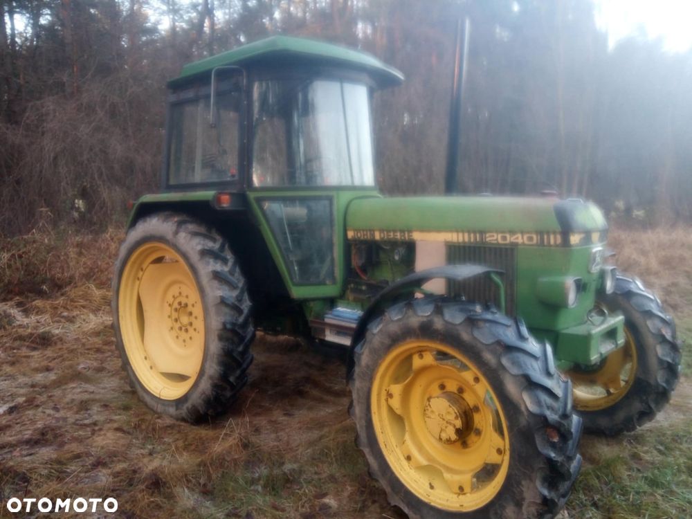 John Deere 2040 - 3