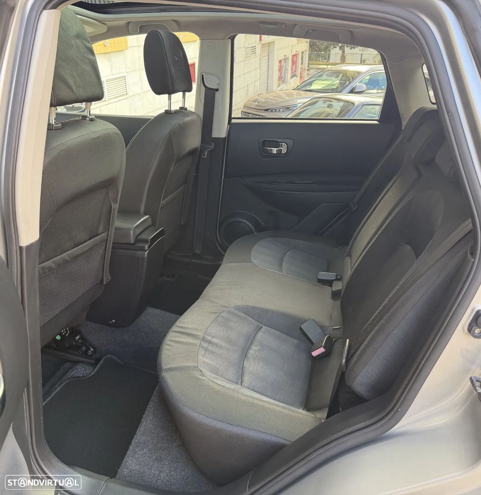 Nissan Qashqai 1.5 dCi Tekna Premium 17 - 24