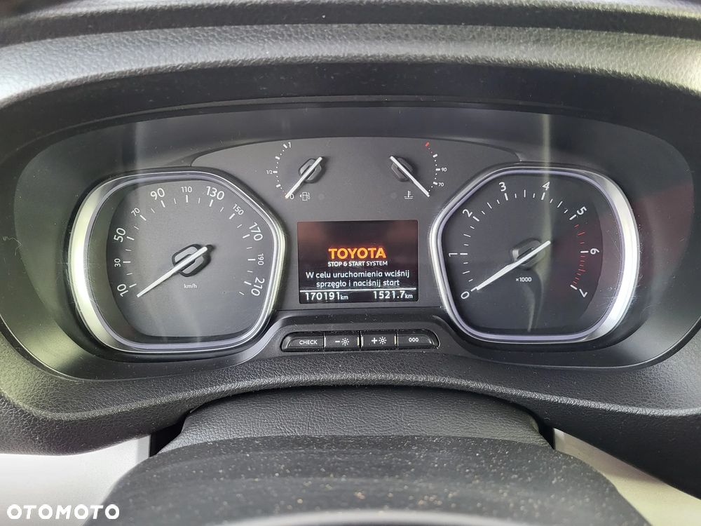 Toyota ProAce Kombi 2.0 D-4D Long 2,8t - 17