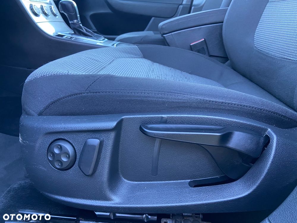 Volkswagen Passat 2.0 TDI Highline DSG - 13