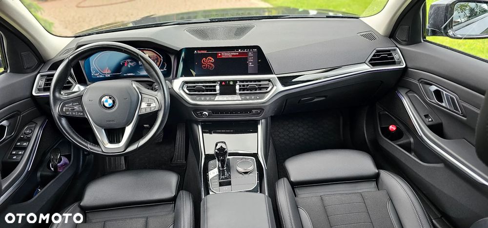 BMW Seria 3 320i xDrive Sport Line - 7