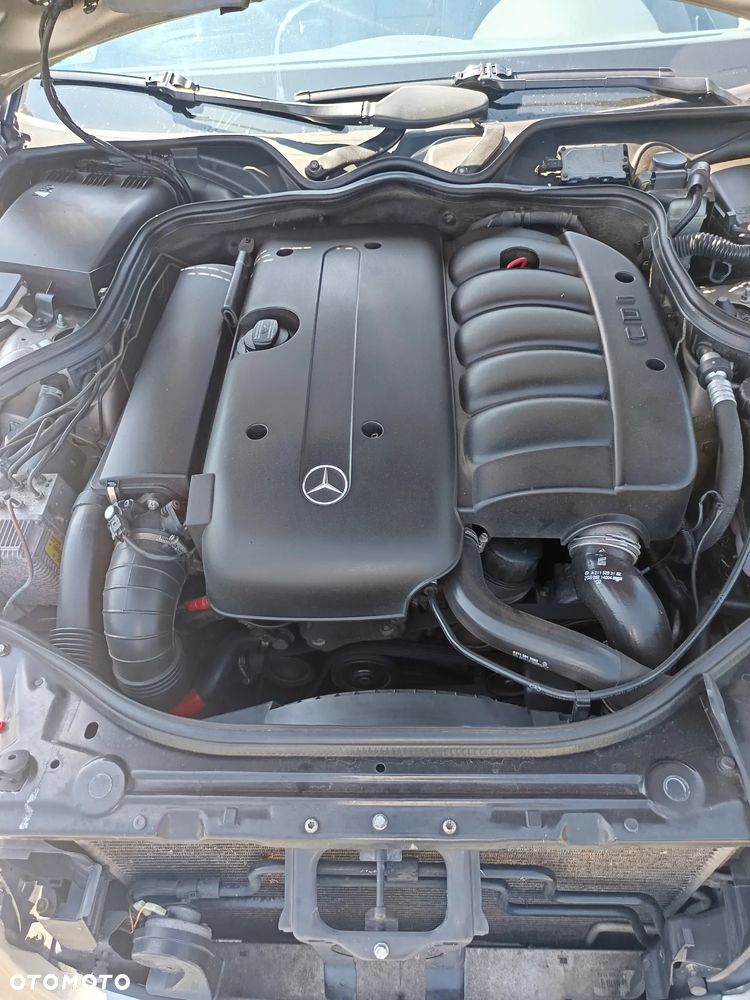 Mercedes-Benz Klasa E - 17