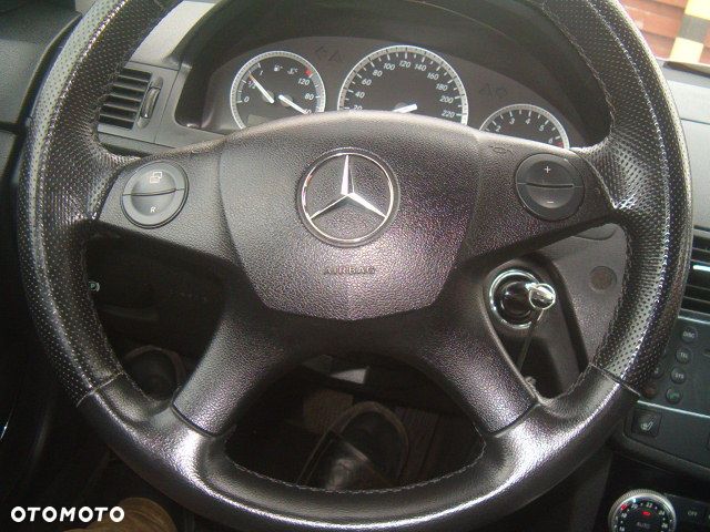 Mercedes-Benz Klasa C - 27