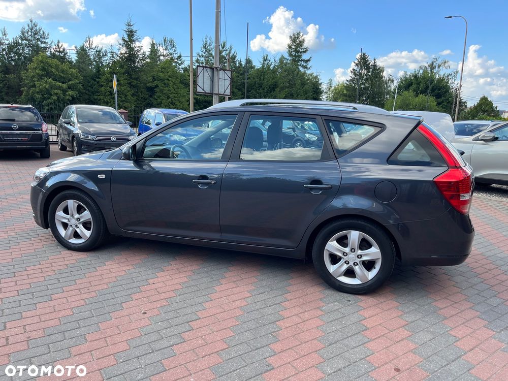 Kia Ceed 1.4 CVVT Attract - 16