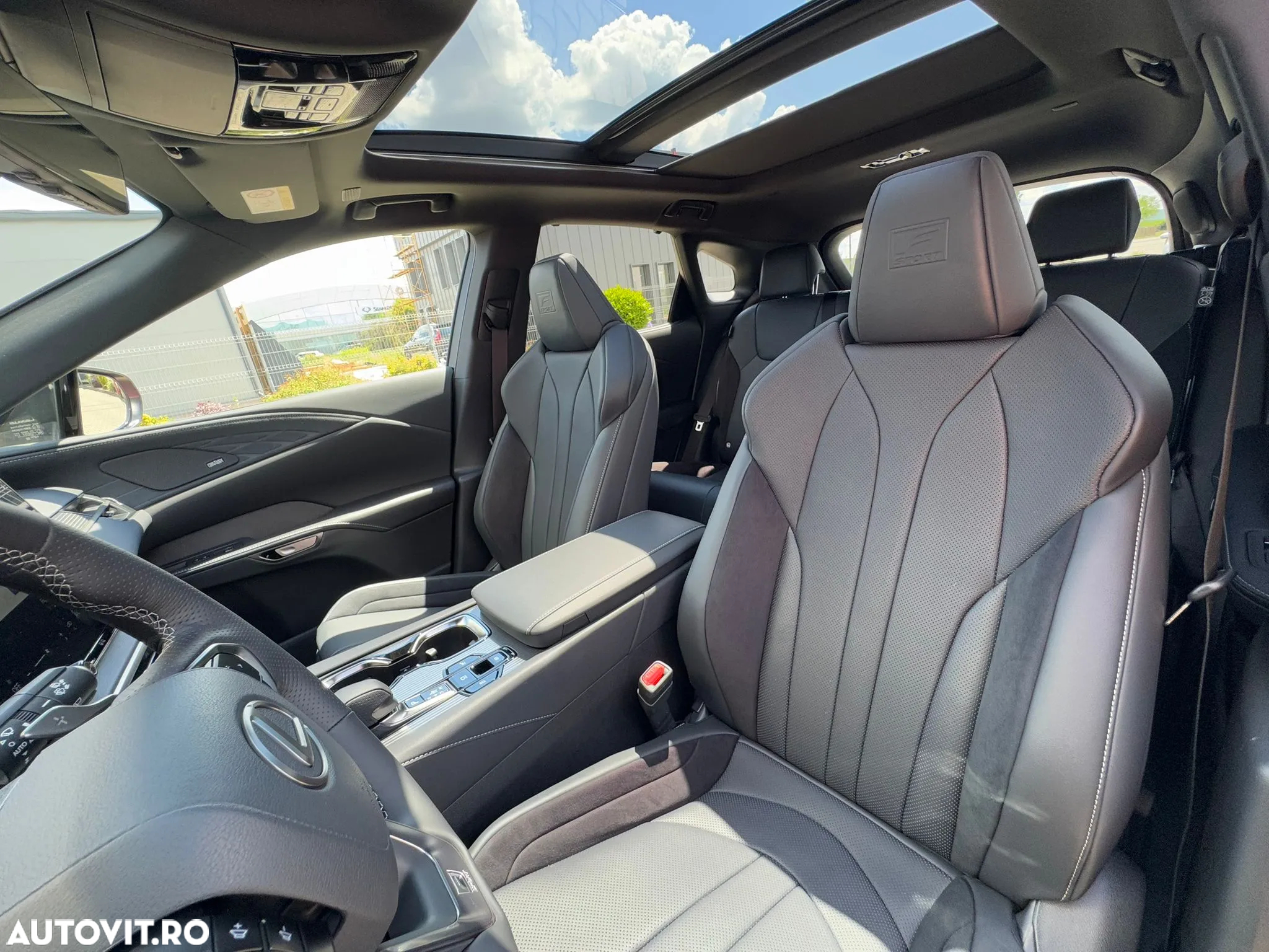 Lexus Seria RX - 12