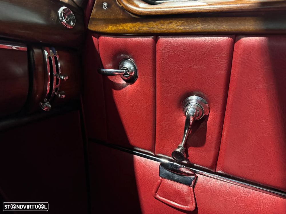 Mercedes-Benz MB180 - 29