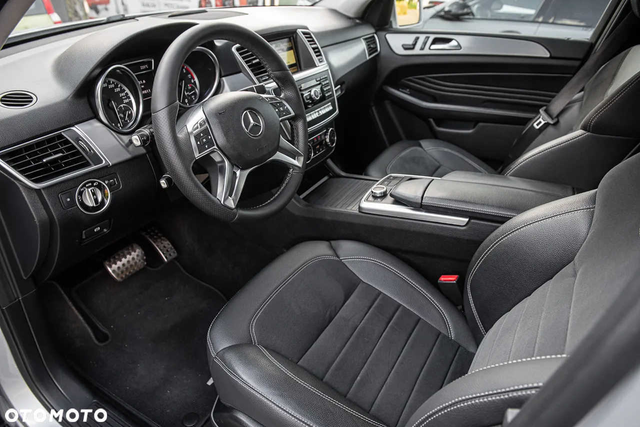Mercedes-Benz ML 350 BlueTec 4-Matic - 15