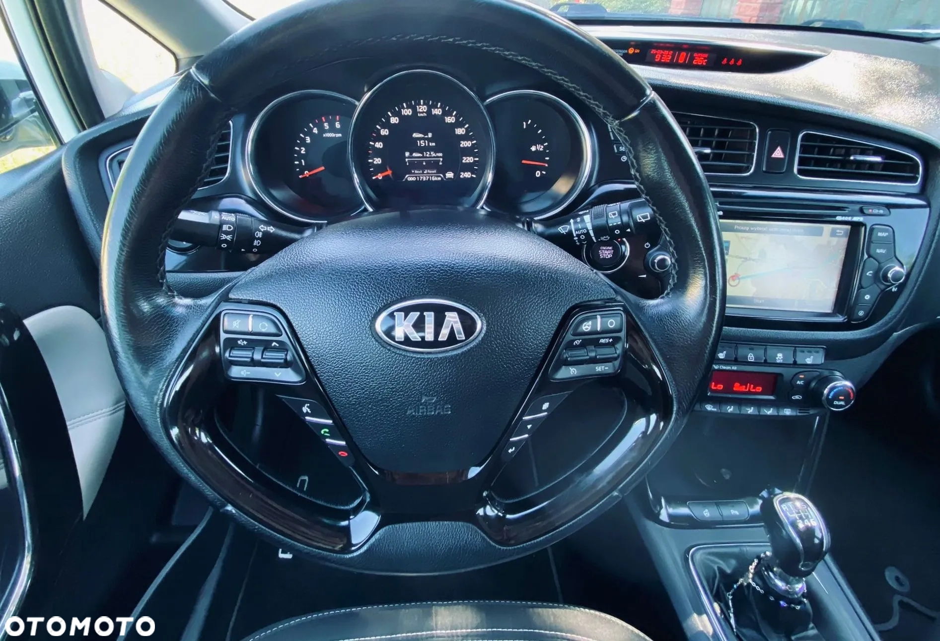 Kia Ceed 1.6 CRDi 128 Platinum Edition - 13