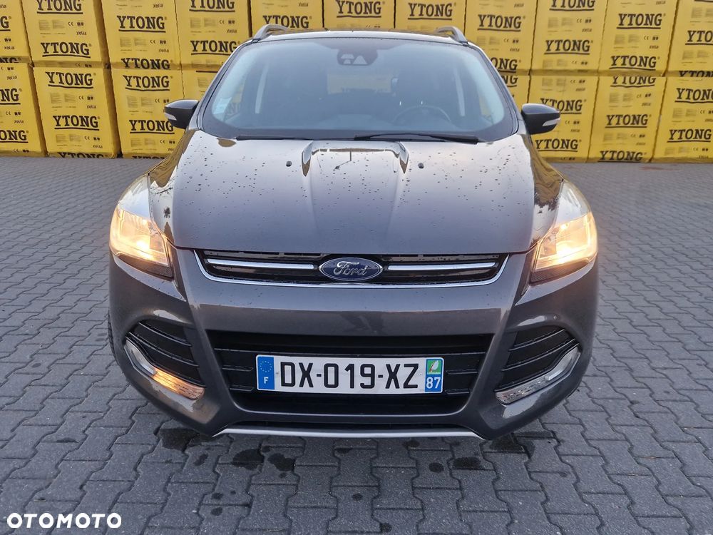 Ford Kuga 2.0 TDCi 2x4 Titanium - 12
