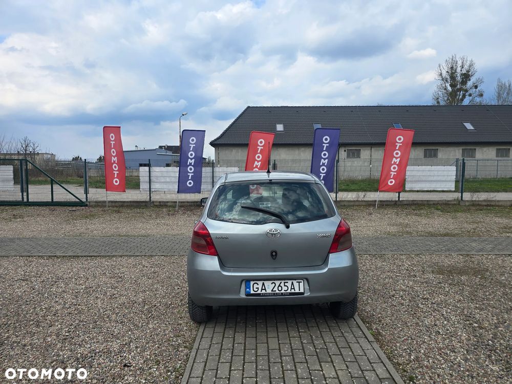 Toyota Yaris 1.3 Sol MM - 7