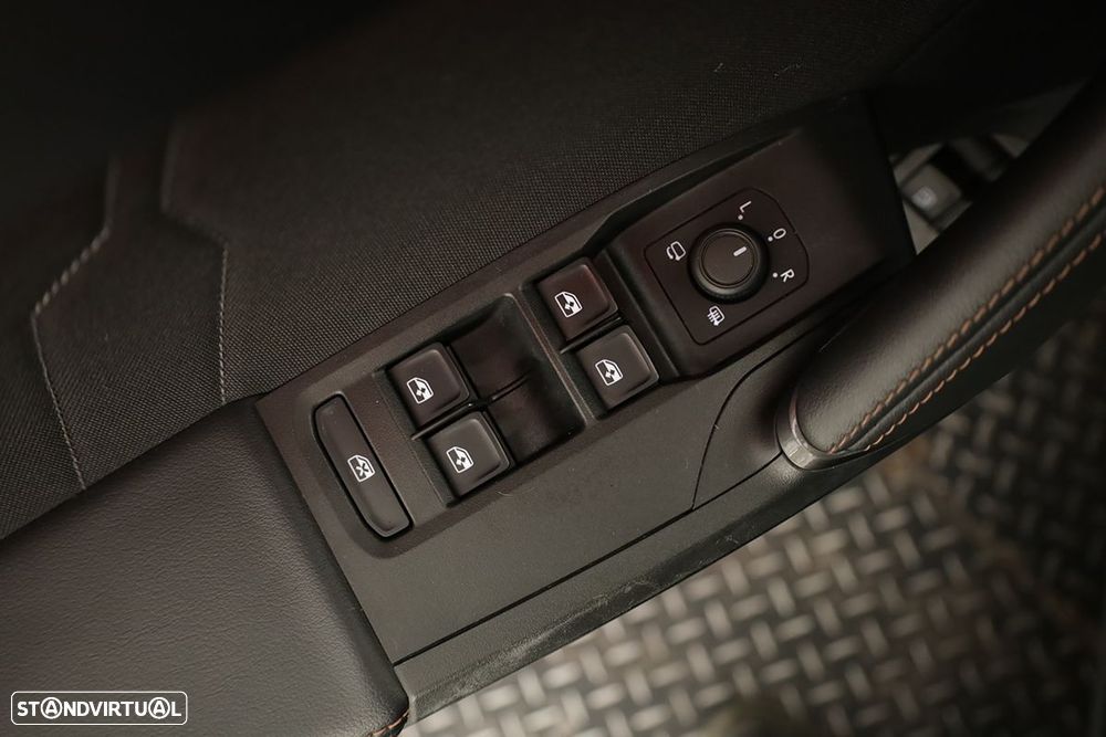 Cupra Formentor 1.5 e-Hybrid DSG - 22