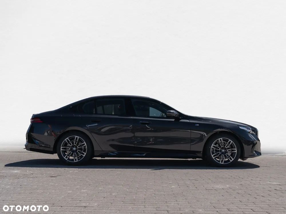 BMW Seria 5 520d xDrive - 2