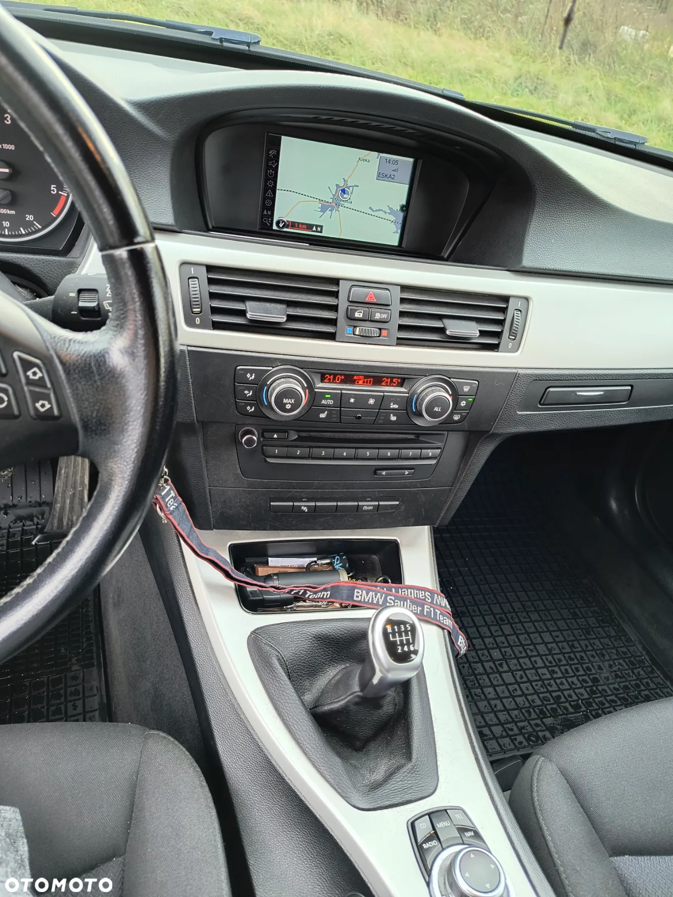 BMW Seria 3 318d - 16