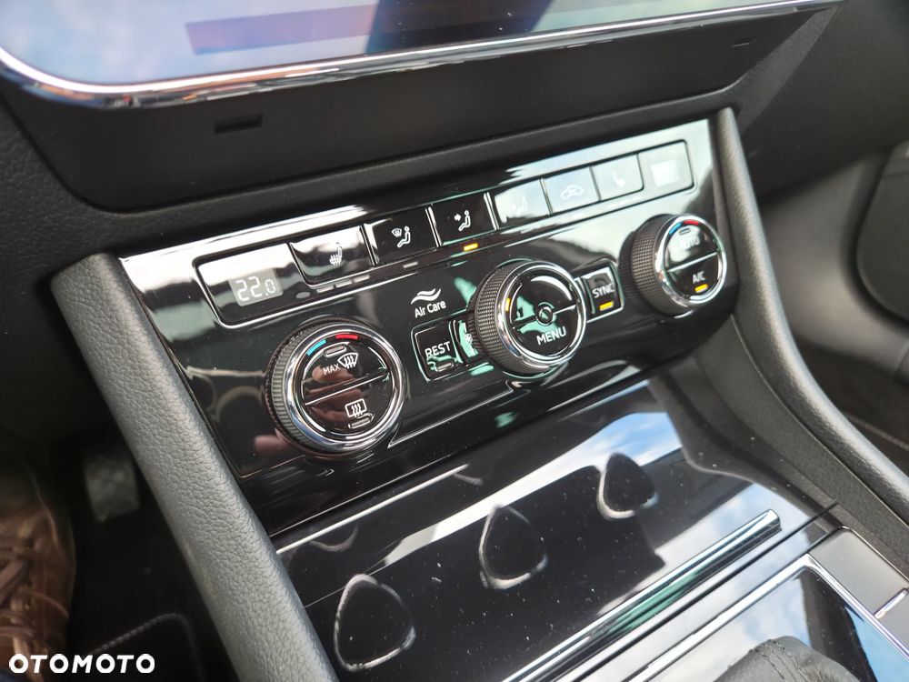 Skoda Superb 2.0 TDI SCR L&K DSG - 15