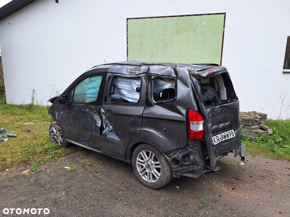 Ford Tourneo Courier - 7