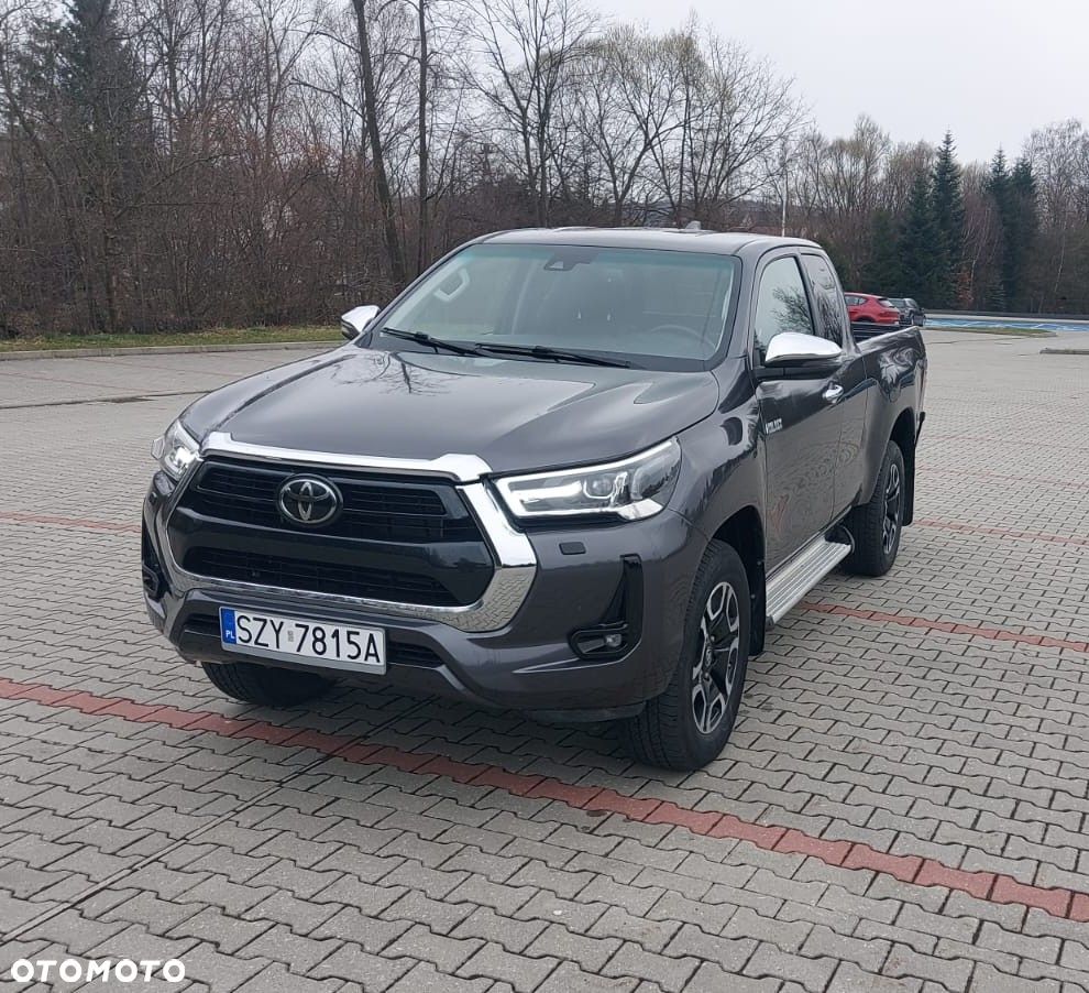 Toyota Hilux - 4