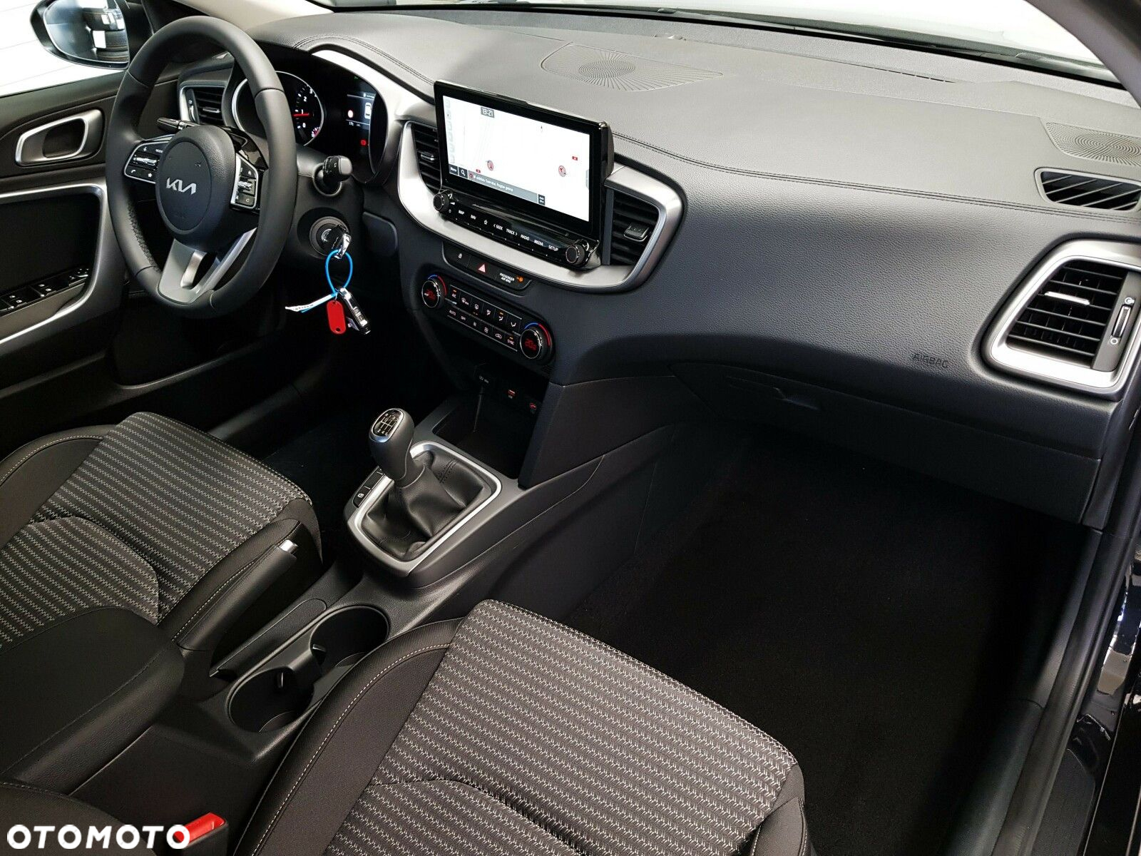 Kia Ceed 1.5 T-GDI M - 22