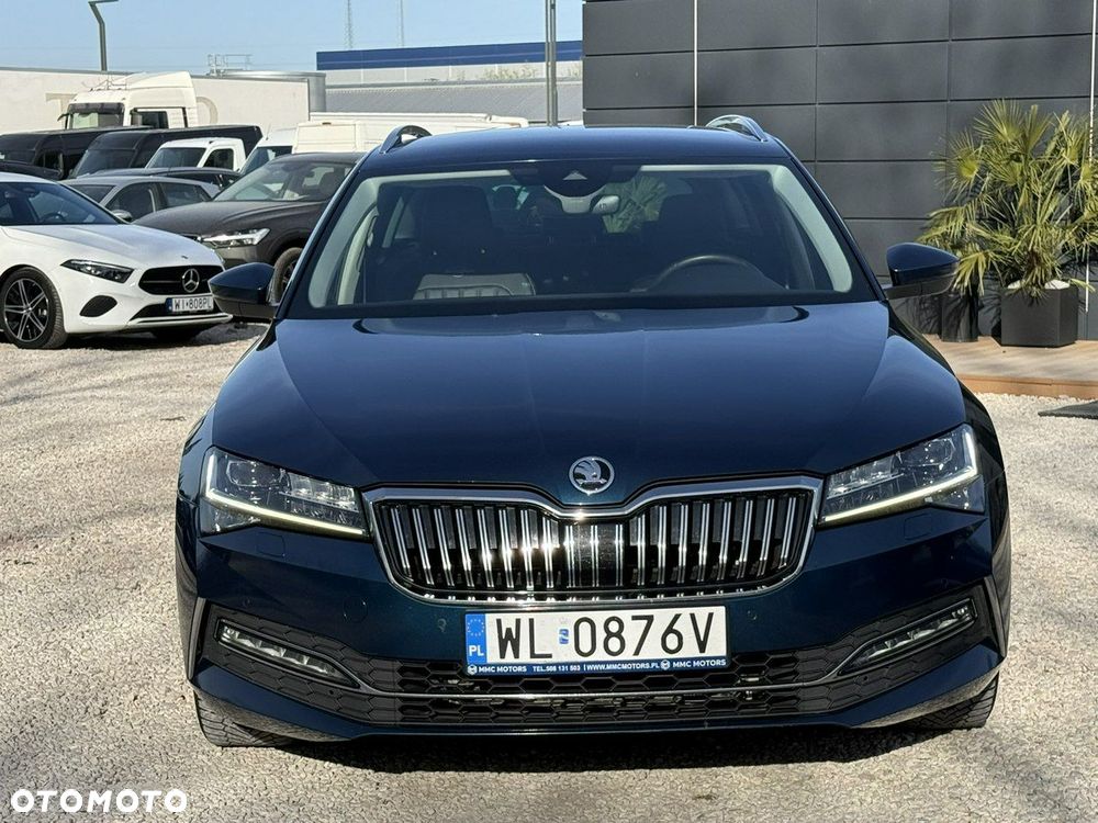 Skoda Superb 2.0 TDI SCR 4x4 L&K DSG - 9