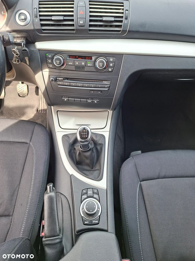 BMW Seria 1 118d DPF Edition Sport - 14