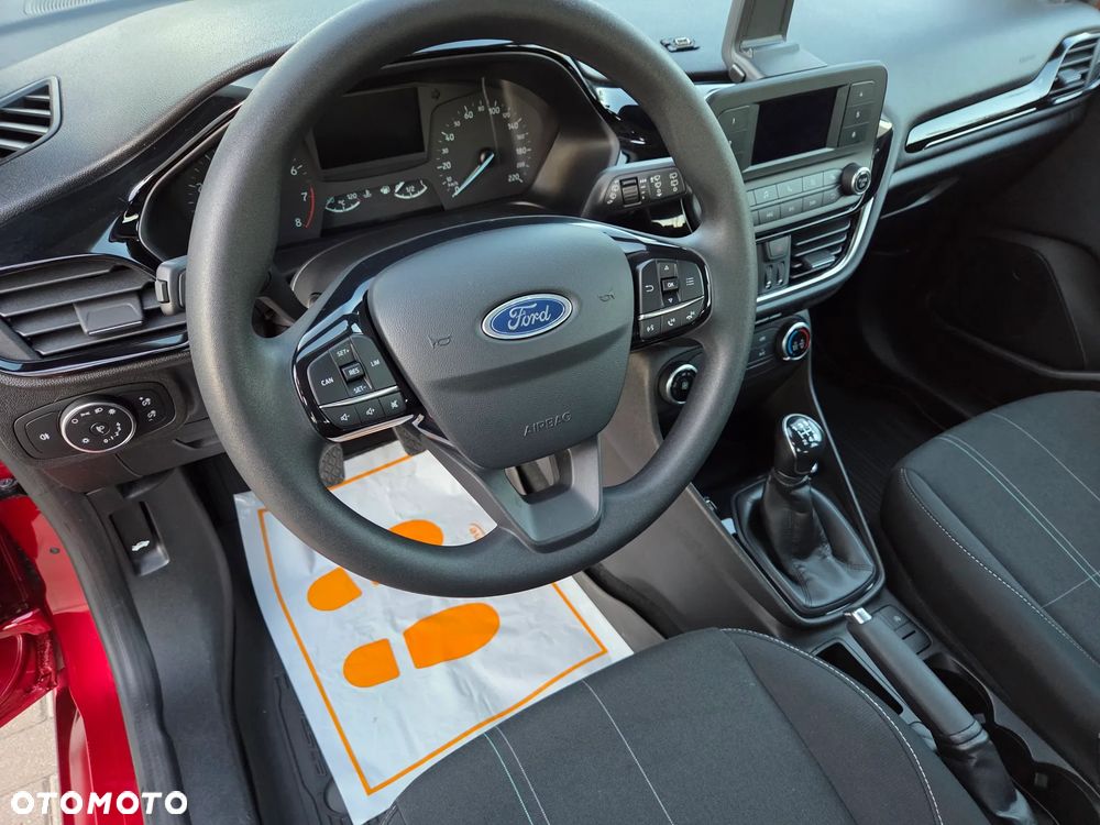 Ford Fiesta - 17