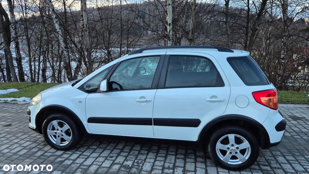 Suzuki SX4 1.6 VVT 4x4 Club - 13