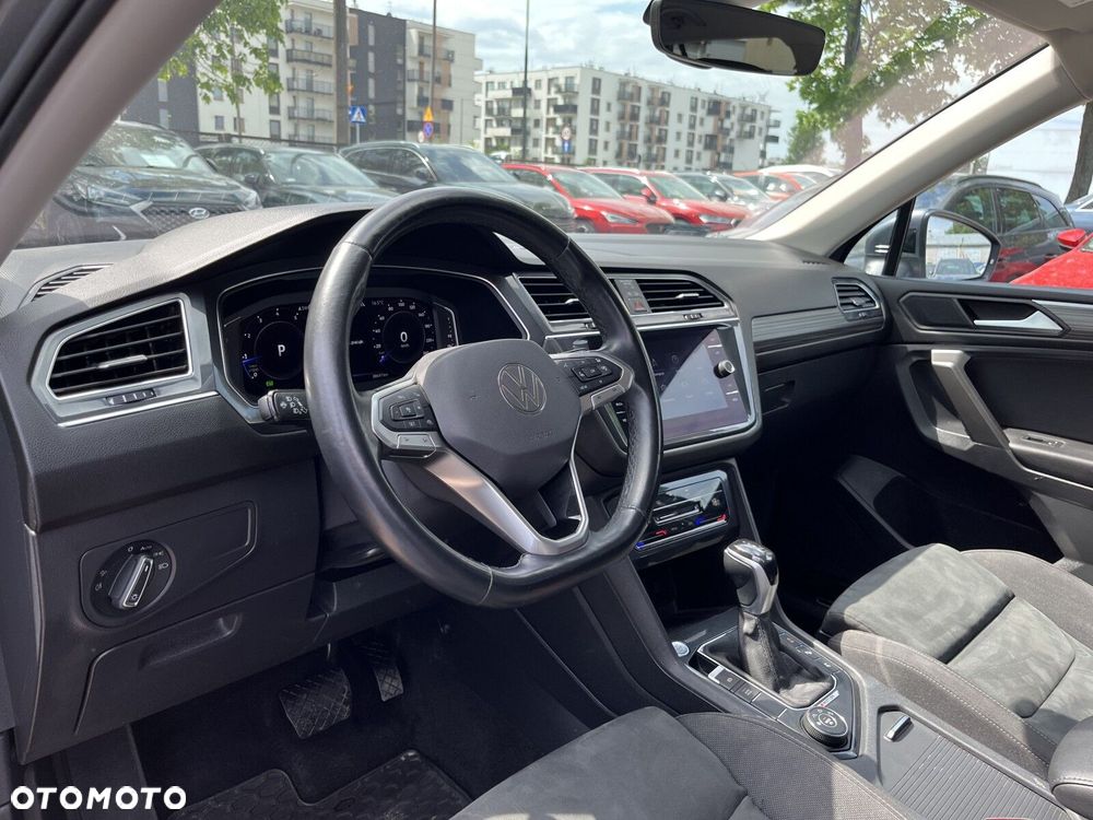 Volkswagen Tiguan - 13