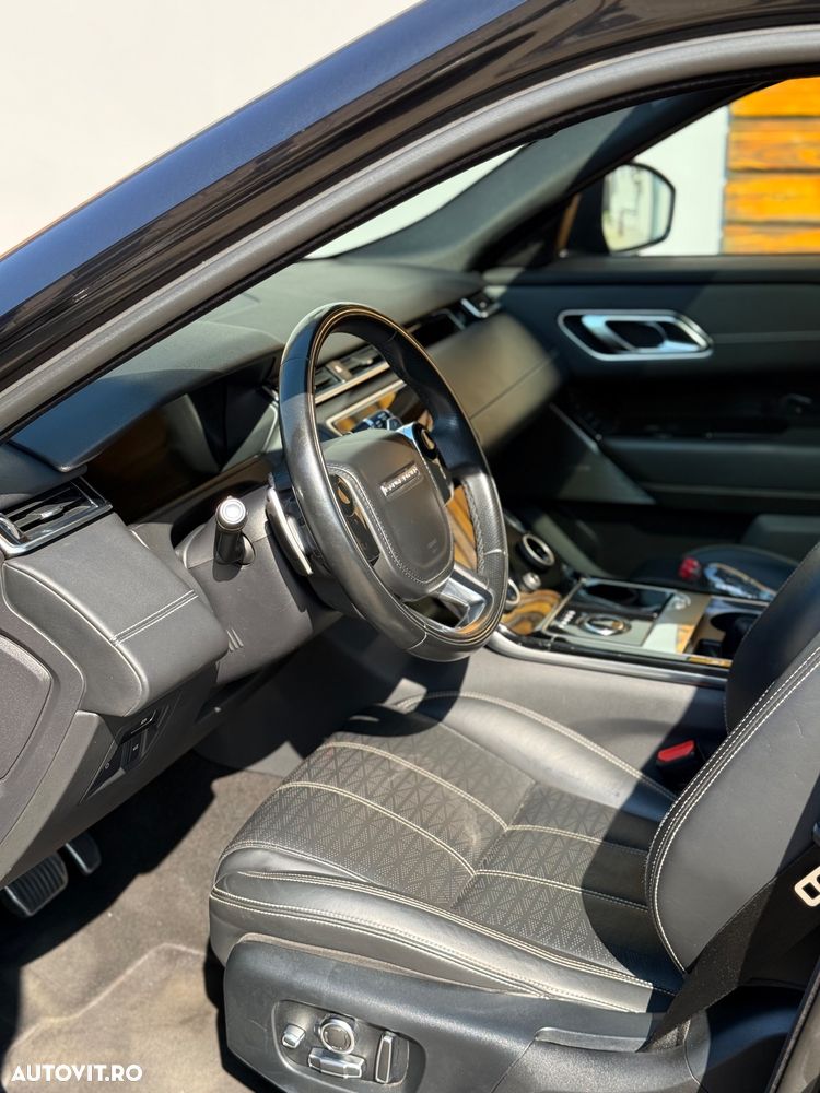 Land Rover Range Rover Velar 3.0 R-Dynamic - 4