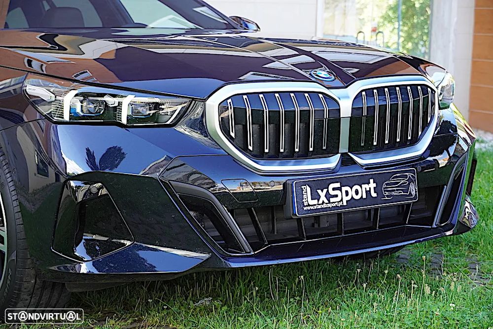 BMW 530 e Pack Desportivo M - 8