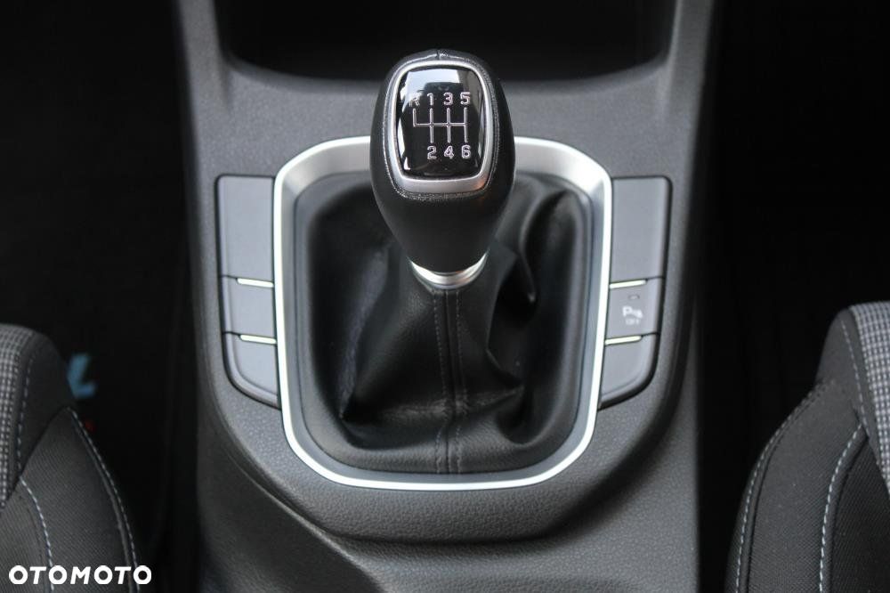 Hyundai i30 - 19