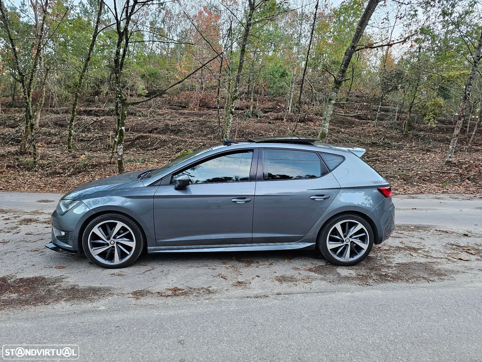 SEAT Leon 2.0 TDI DPF FR - 1