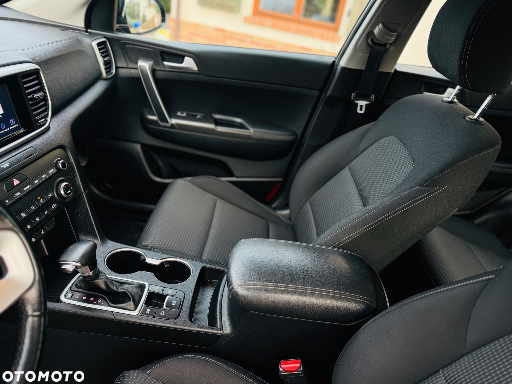 Kia Sportage 1.6 T-GDI Black Edition Plus 2WD DCT - 6