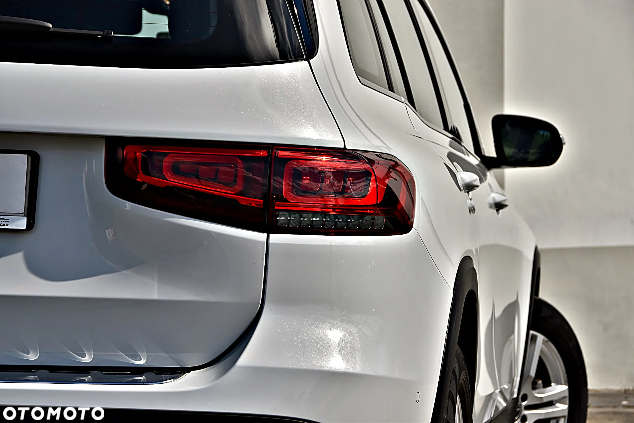 Mercedes-Benz GLB 200 7G-DCT - 9