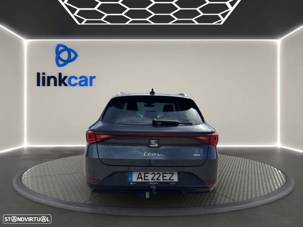 SEAT Leon 1.4 e-Hybrid Xcellence DSG - 7