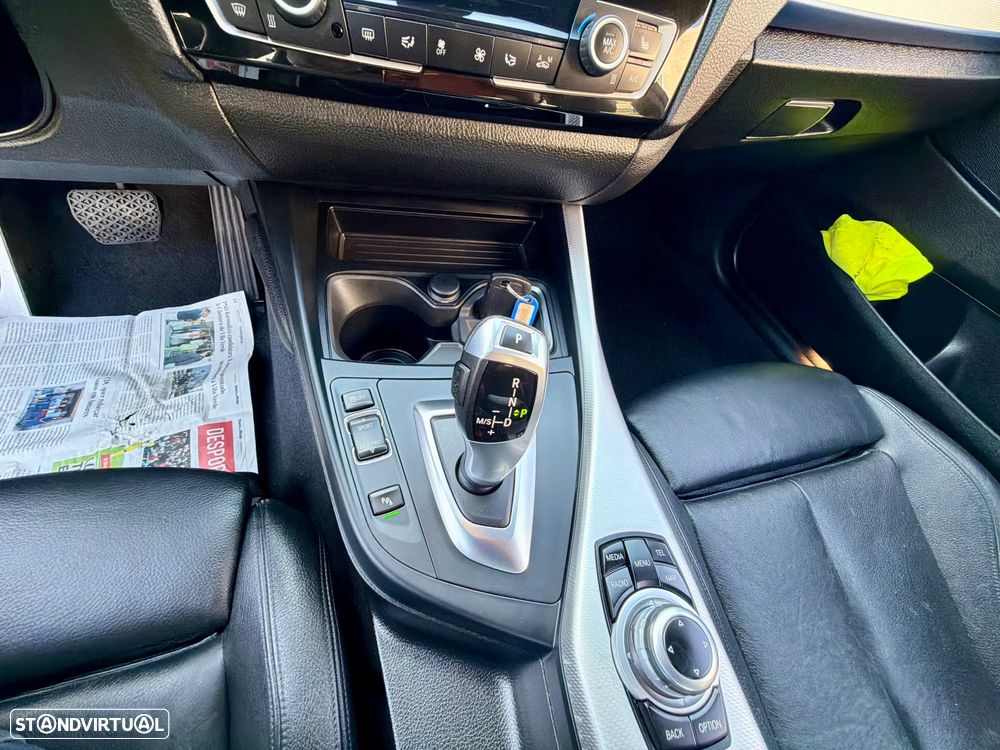 BMW 220 d Coupe Pack M Auto - 15