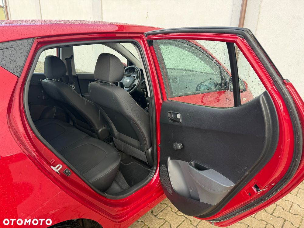Hyundai i10 1.0 - 21