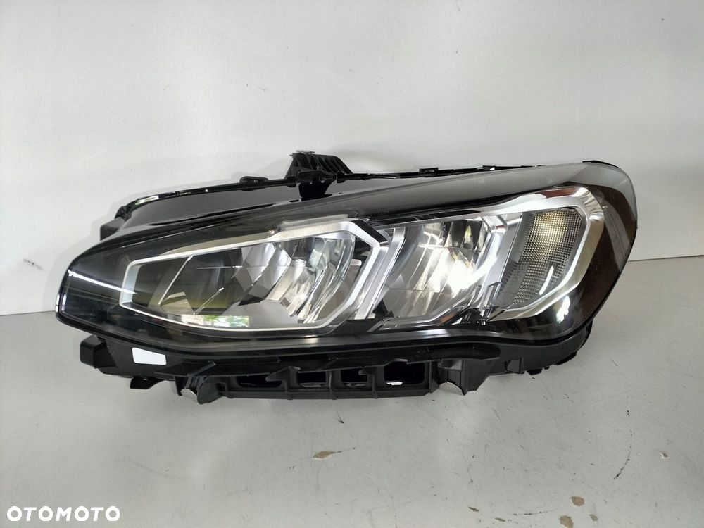 Lampa przednia lewa BMW 2 U06 ACTIVE TOURER 21- - 2