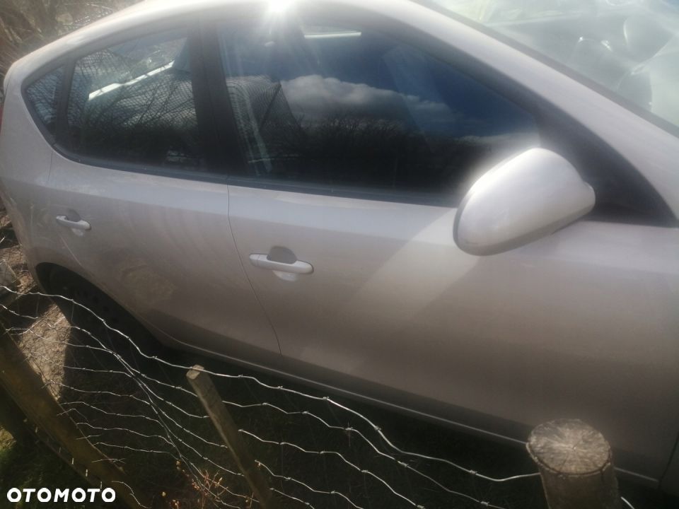 klapa szyba tył Hyundai I30 08r QUpoznan - 3