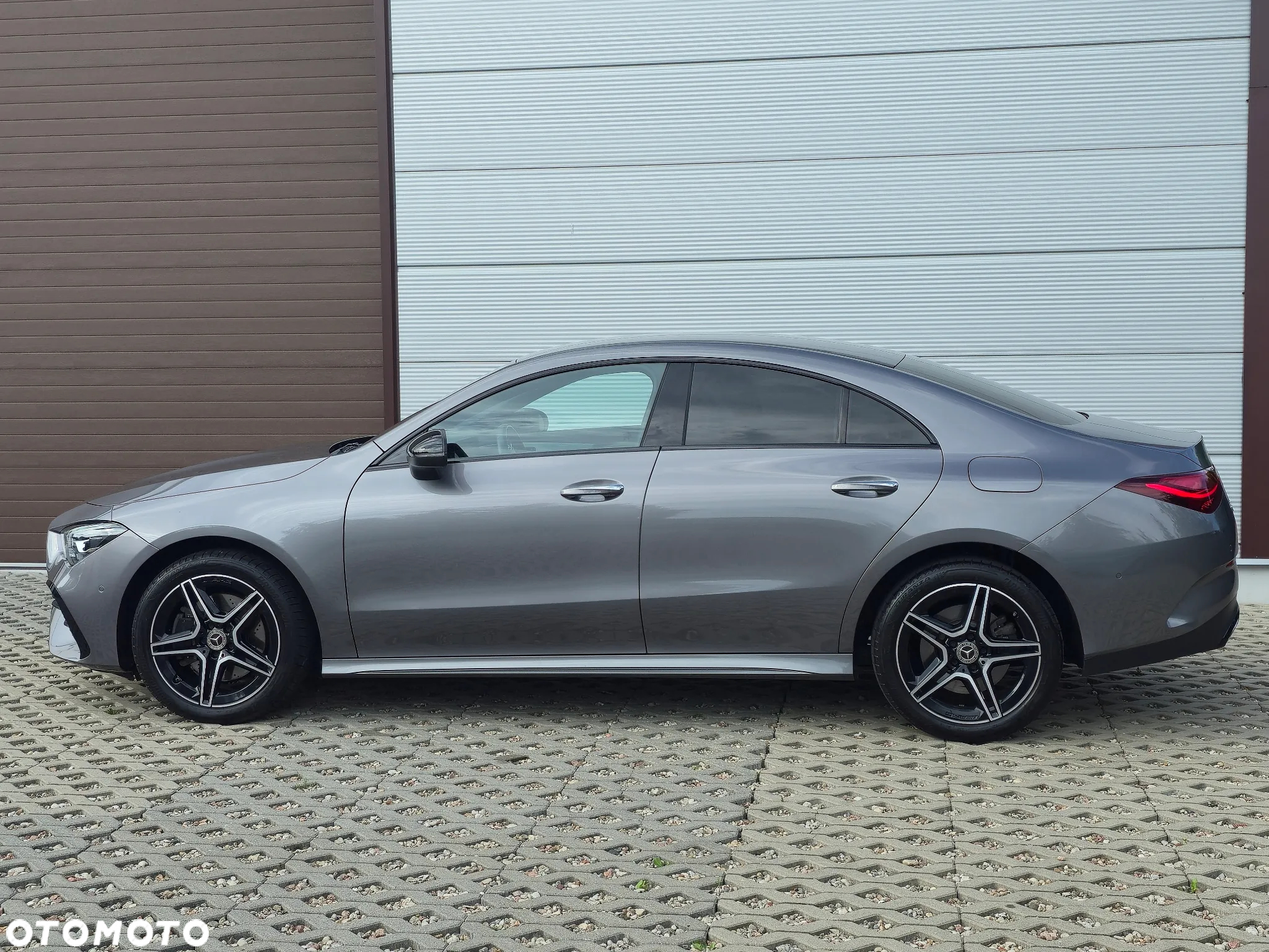 Mercedes-Benz CLA 250 e 8G-DCT AMG Line Advanced Plus - 14