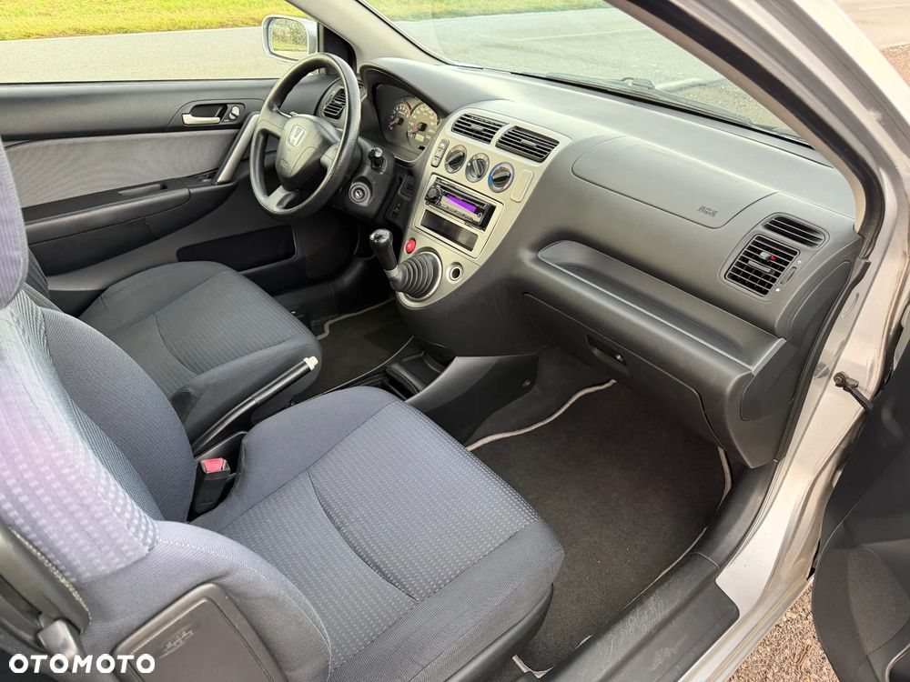 Honda Civic 1.6i LS - 9