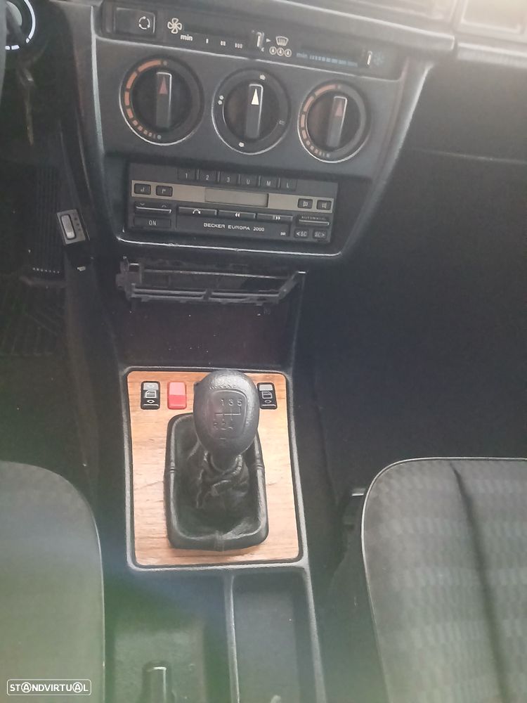 Mercedes-Benz W201 (1982-1993) 190 E 1.8 - 21