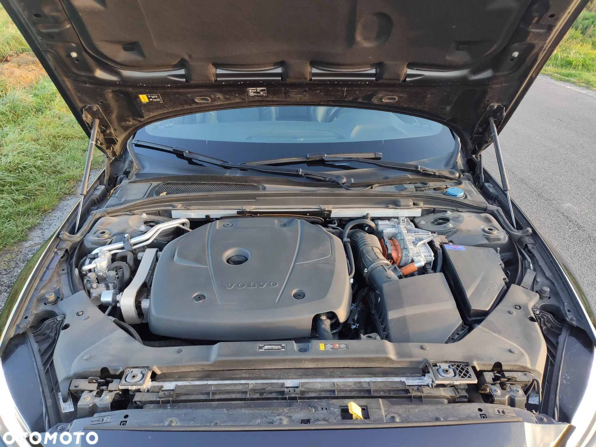 Volvo S60 T8 AWD Plug-In Hybrid Polestar Engineered - 35