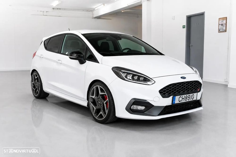 Ford Fiesta 1.5 EcoBoost S&S c/ Pack Pele Exclusiva ST