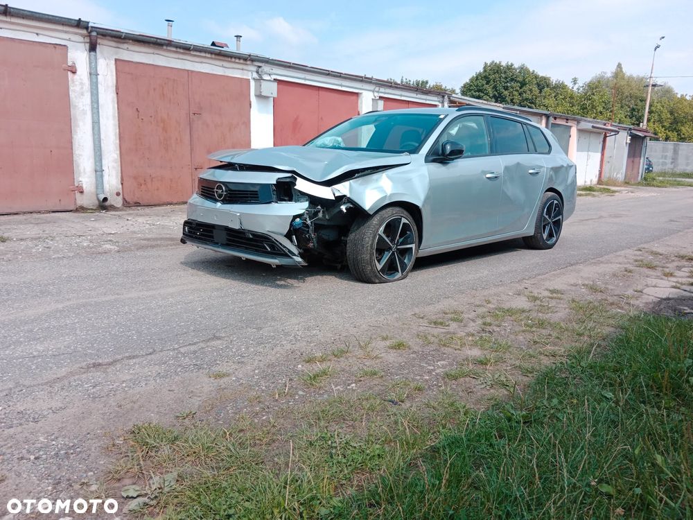 Opel Astra 1.2 Turbo Business Elegance - 2