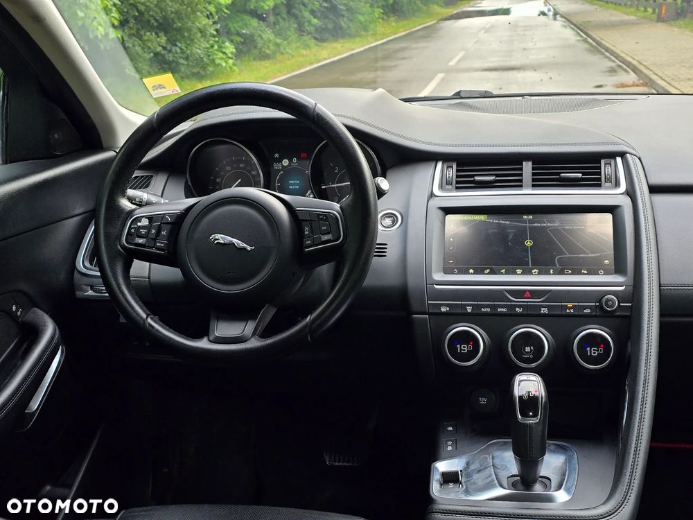 Jaguar E-Pace D150 AWD HSE - 28