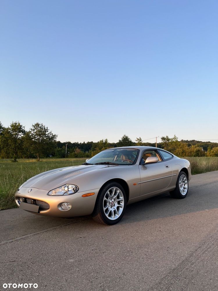 Jaguar XK8 - 2