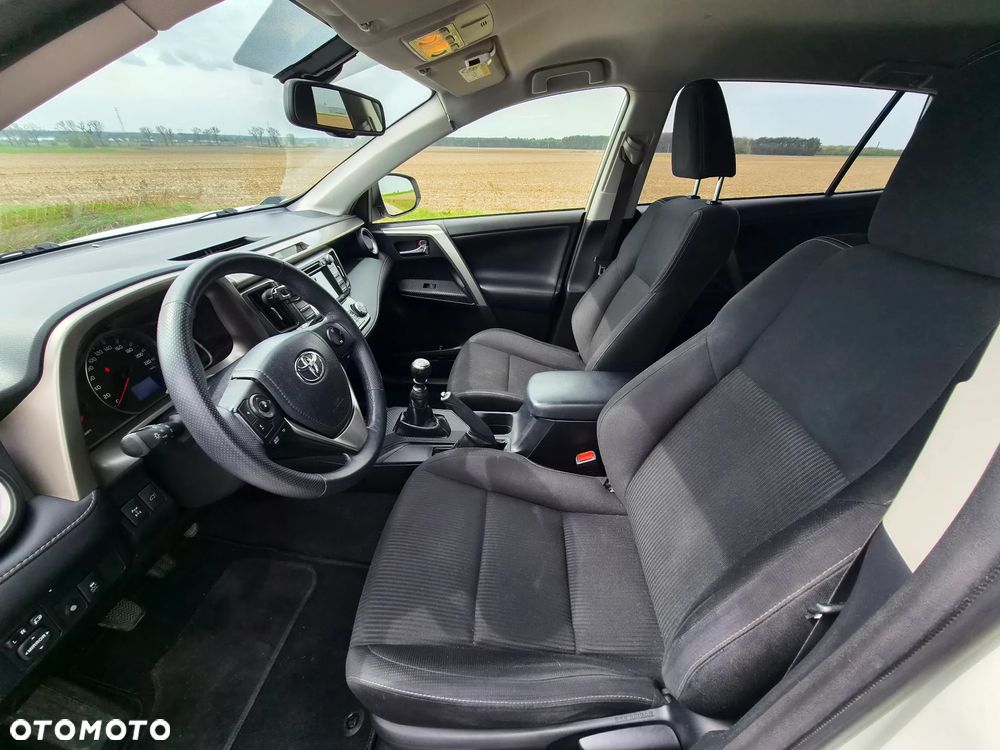 Toyota RAV4 2.0 D-4D Premium 4x2 - 20