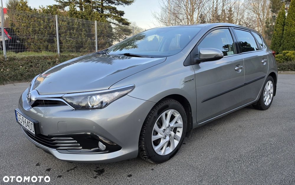 Toyota Auris Hybrid 135 Premium - 5