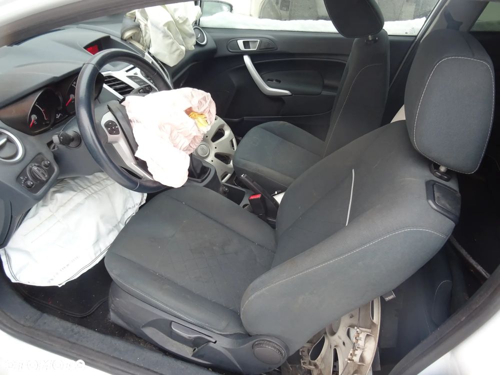 Ford Fiesta mk7 3D drzwi klapa błotnik zderzak części - 6