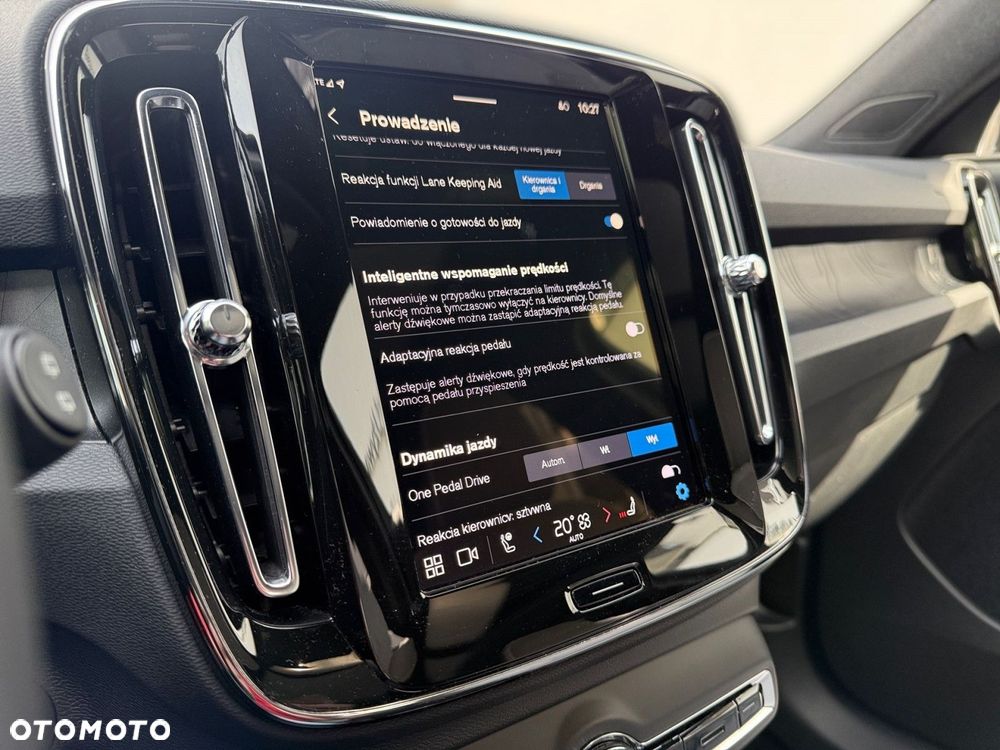 Volvo XC 40 - 23