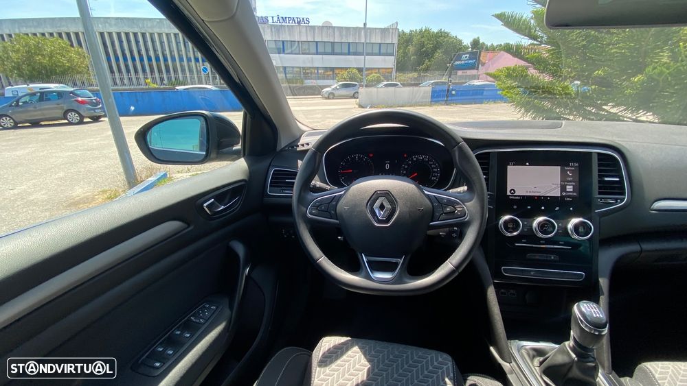 Renault Mégane Sport Tourer 1.3 TCe Limited - 25